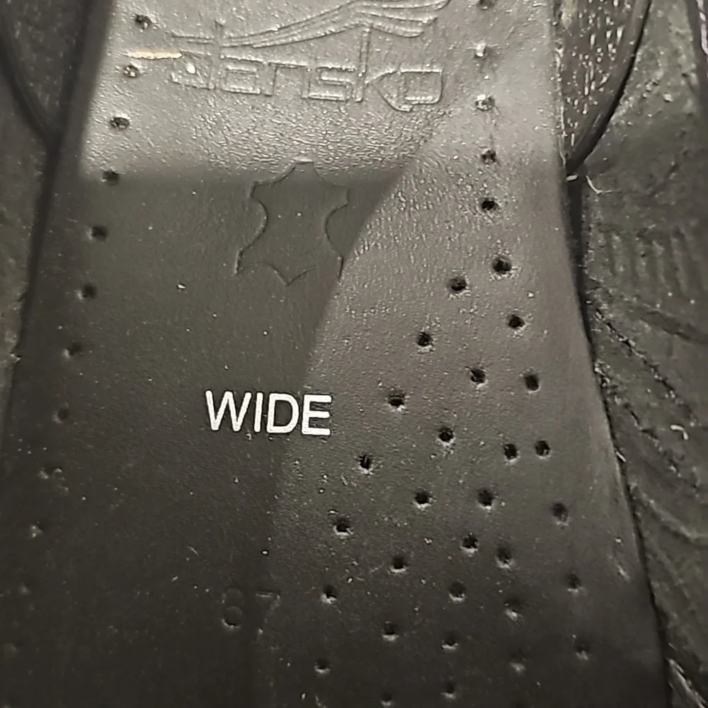 Shoes - Picture 3 of 4